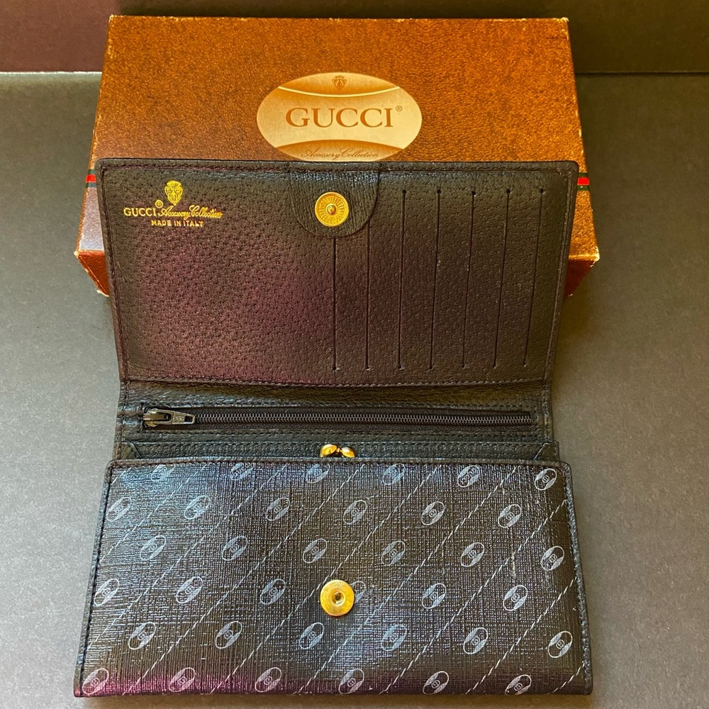 Vintage NIB Gucci Accessory Collection Navy Wallet
